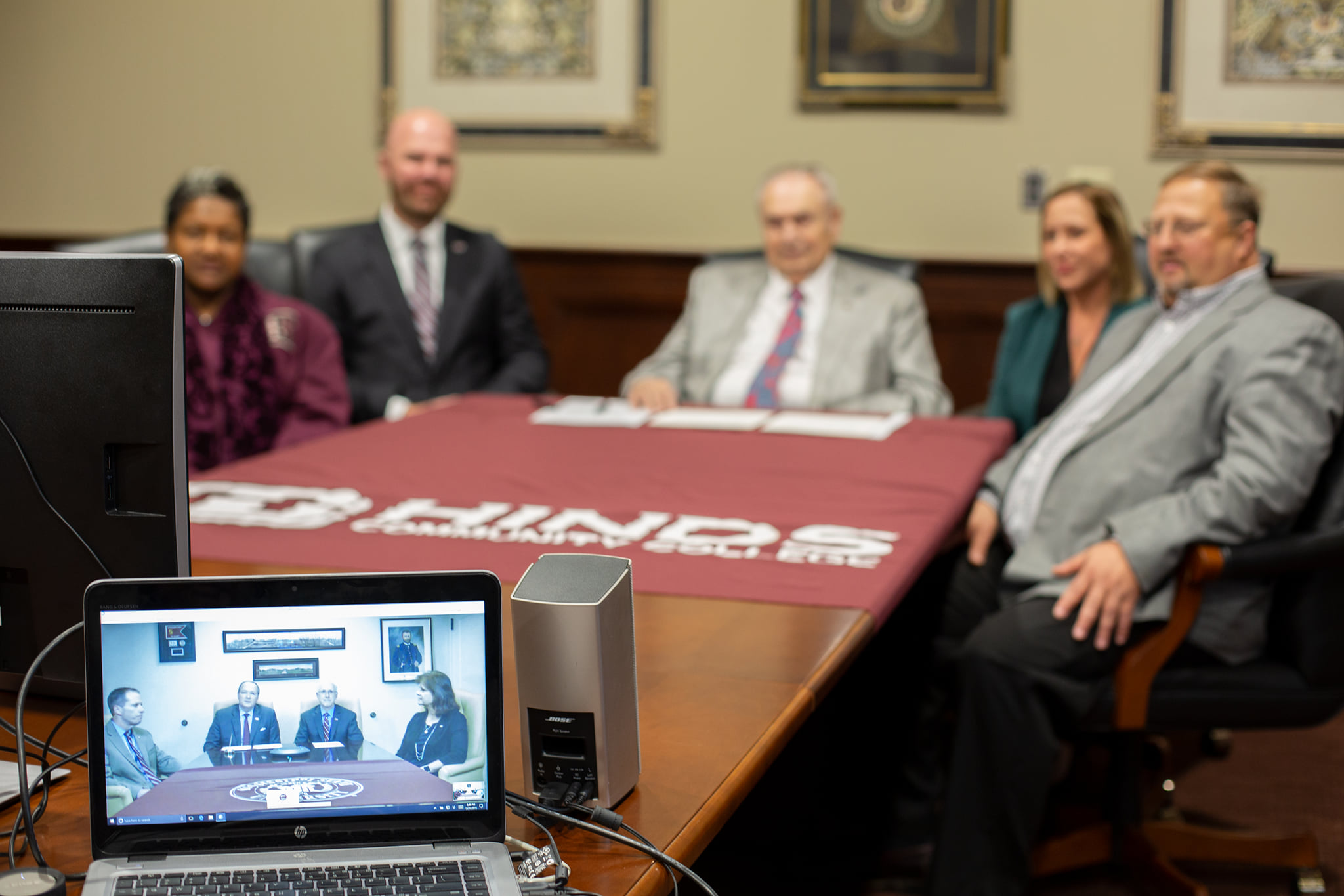 While on a video conference with Hinds Community College leaders Thursday [Nov. 14], Mississippi State leaders celebrated the signing of a new agreement that outlines pathways for HCC students to complete MSU’s Bachelor of Applied Science program.