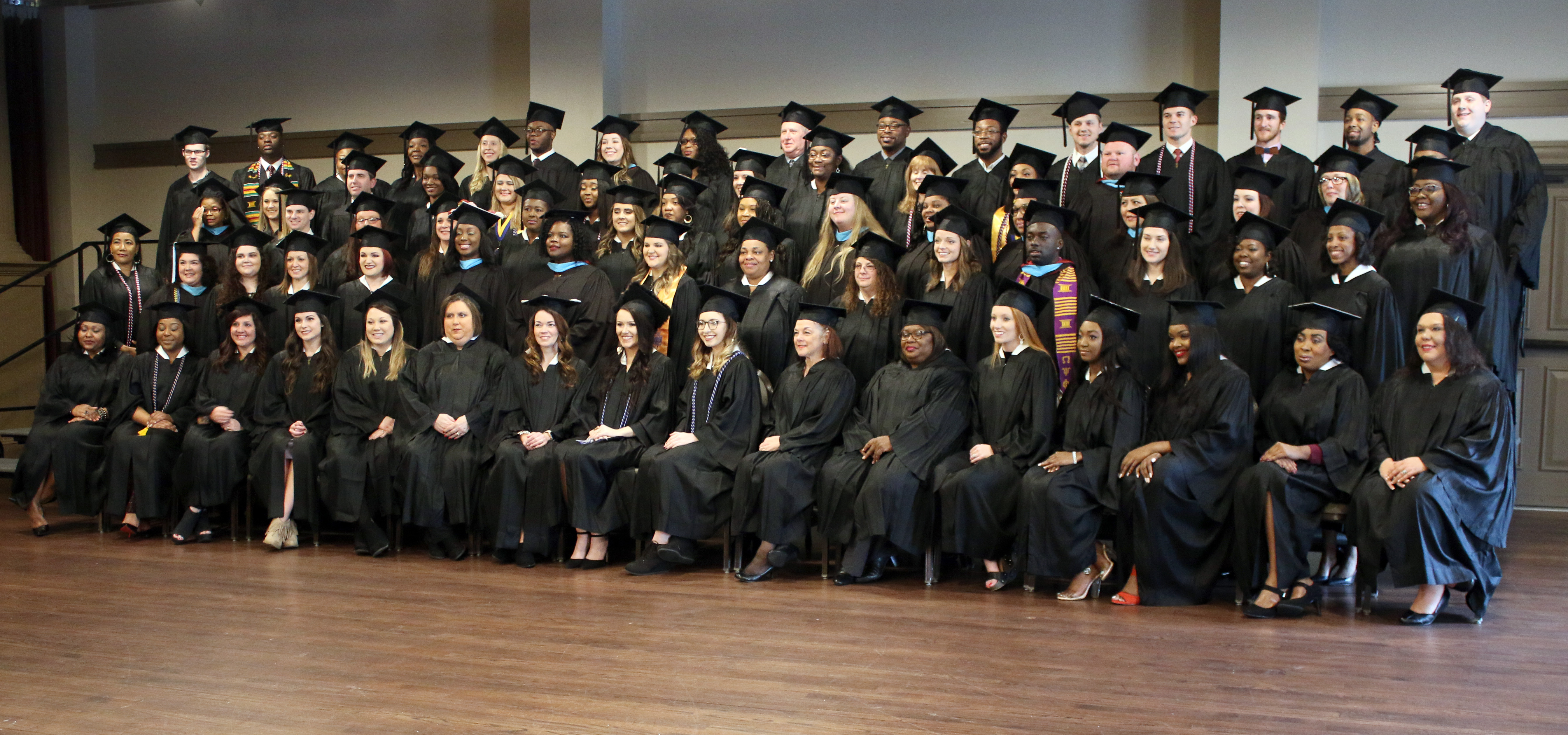 2018 Fall degree candidates pose for a group photo before commencement exercises Thursday, Dec 13 at the MSU Riley Center