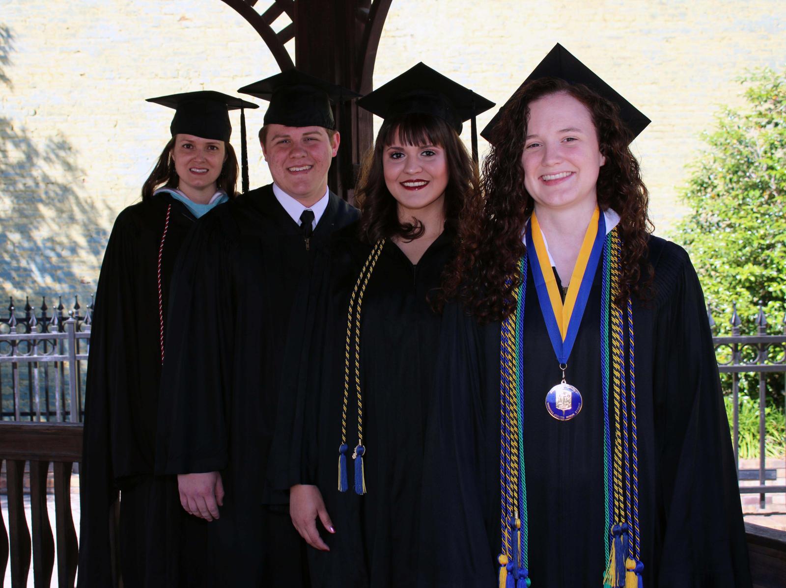 Group photo of outstanding graduates